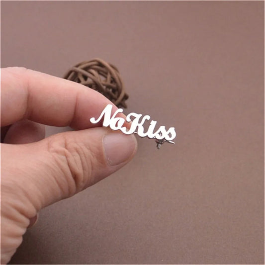 NoKiss Silver Personalized Fashion Trend Brooches Custom Name Stainless Steel Jewelry Broch